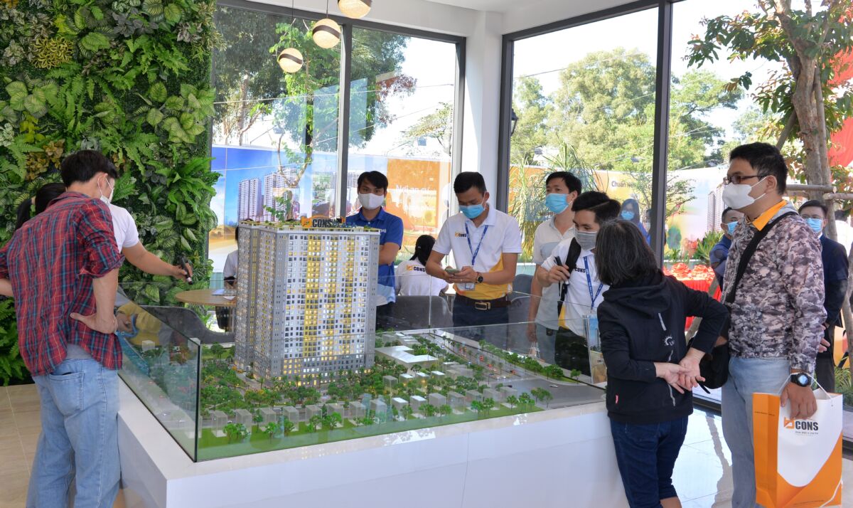 Người mua nhà bơ vơ trước áp lực trả lãi từ phía ngân hàng